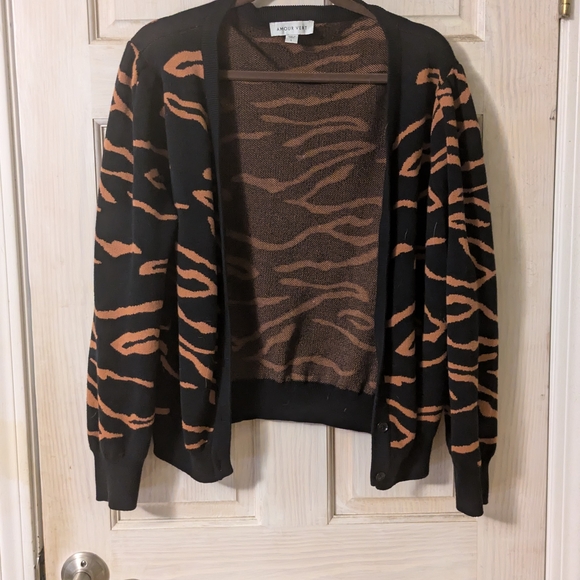 Amour Vert Sweaters - Amour Vert Black and Brown Patterned Cardigan